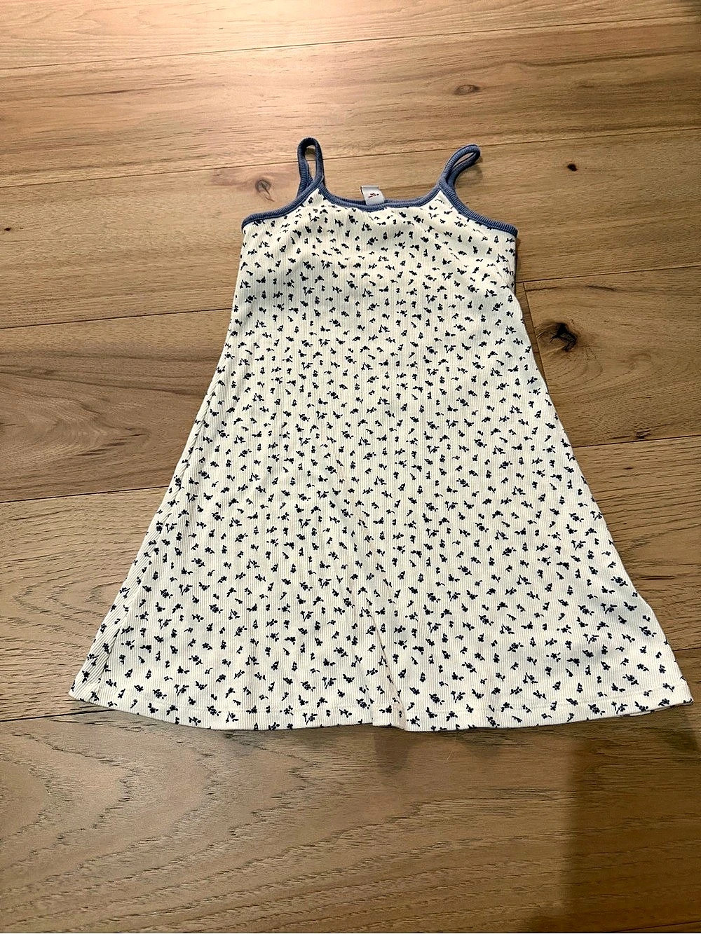 Old Navy Girls Floral Dress Size M (8) Like New